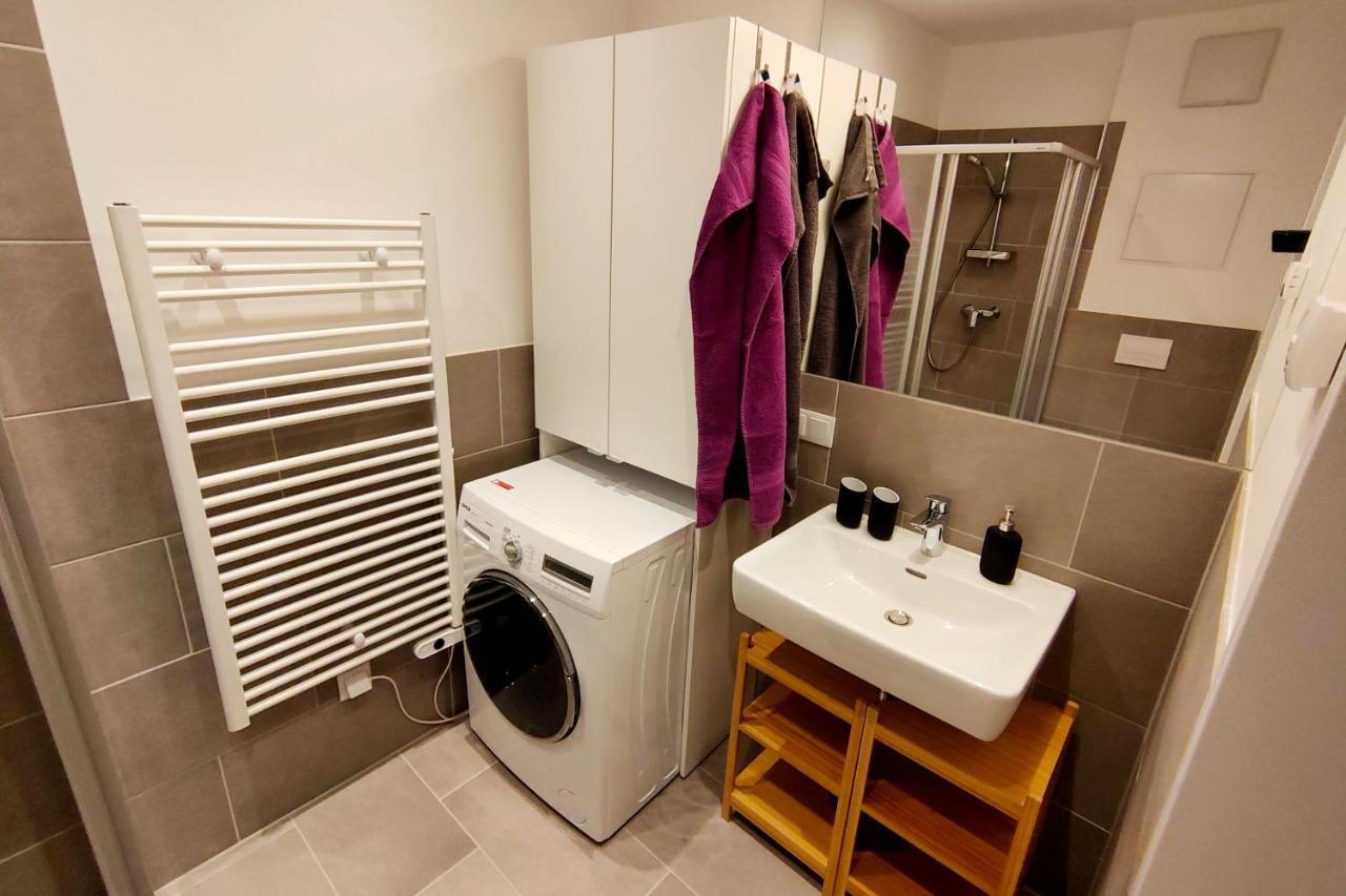 Luma Apartment Near Schoenbrunn With Parking Vienna Exterior photo